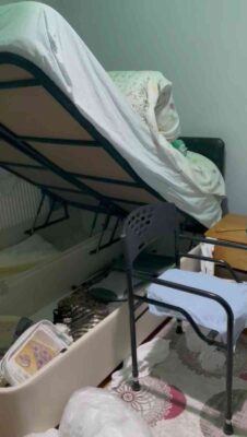 AFYONKARAHİSAR’IN EMİRDAĞ İLÇESİNDE GURBETÇİLERİN EVİNE GİREN HIRSIZLAR KAPILARI KIRIP EVİ