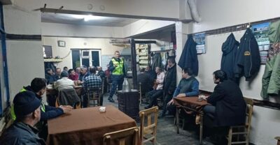 AFYONKARAHİSAR’DA JANDARMA EKİPLERİ TARAFINDAN VATANDAŞLAR YÖNELİK GÜVENLİK TRAFİK BİLGİLENDİRMELERİ DEVAM