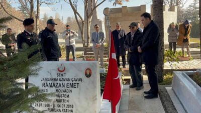 AFYONKARAHİSAR’IN BOLVADİN İLÇESİNDE ŞEHİT RAMAZAN EMET ŞAHADETİNİN YIL DÖNÜMÜNDE PROTOKOL