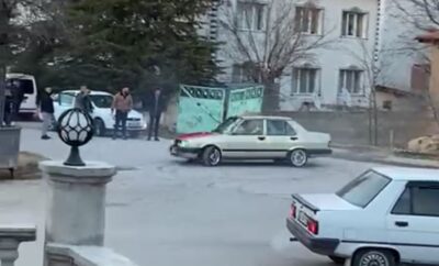 AFYONKARAHİSAR’IN BOLVADİN İLÇESİNDE 10 SANİYE BOYUNCA DRİFT ATAN BİR SÜRÜCÜYE