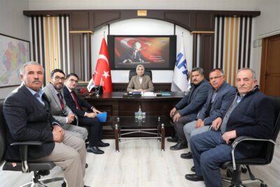 AFYONKARAHİSAR VALİSİ DOÇ. DR. KÜBRA GÜRAN YİĞİTBAŞI’NIN DEPREMDEN ETKİLENEN VATANDAŞLARIN