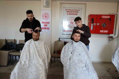 AFYONKARAHİSARLI BERBERLER, KAHRAMANMARAŞ MERKEZLİ ASRIN FELAKETİNİN ARDINDAN AFYONKARAHİSAR’A GELEN VE