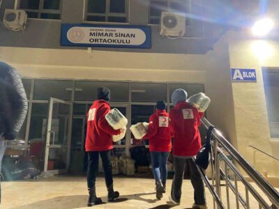 TÜRK KIZILAY AFYONKARAHİSAR İL BAŞKANLIĞI’NDAN YAPILAN AÇIKLAMADA, AFET BÖLGESİNDEN AFYONKARAHİSAR’A