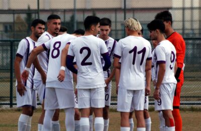 HES İlaç Afyonspor u19 Takımı Sakaryaspor ile 1-1 berabere kalırken,