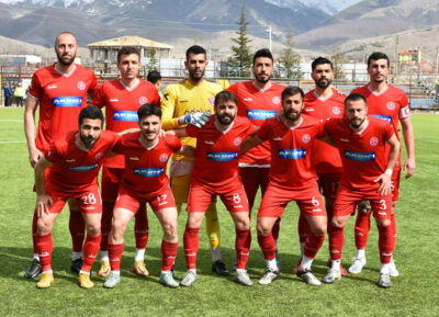 Deprem felaketi nedeniyle ara verilen spor karşılaşmalarının yeniden başlamasıyla birlikte