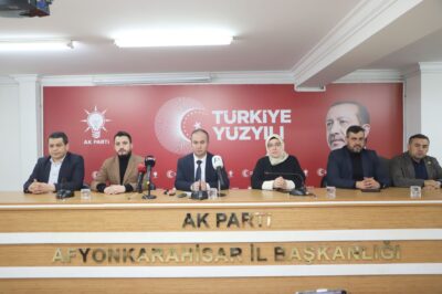AK Parti Afyonkarahisar İl Başkanı Hüseyin Ceylan Uluçay düzenlediği basın