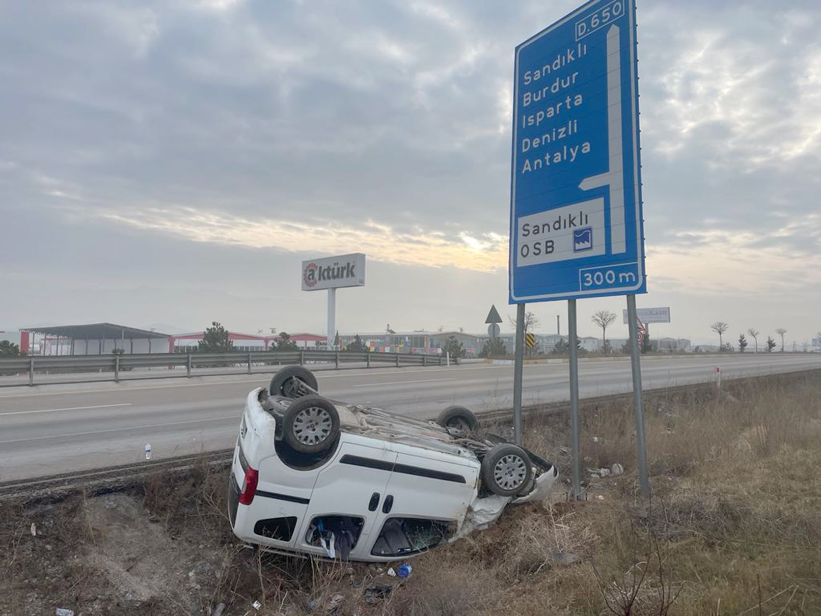 Afyonkarahisar-Sandıklı Karayolu’nda trafik kazası yaşandı Edinilen bilgilere göre, M.Ş. idaresindeki