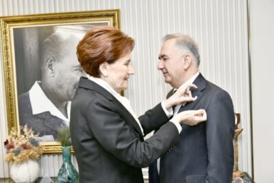 Afyonkarahisar’ın sevilen iş insanlarından Dr. Mustafa Enis Arabacı, İYİ Parti’ye