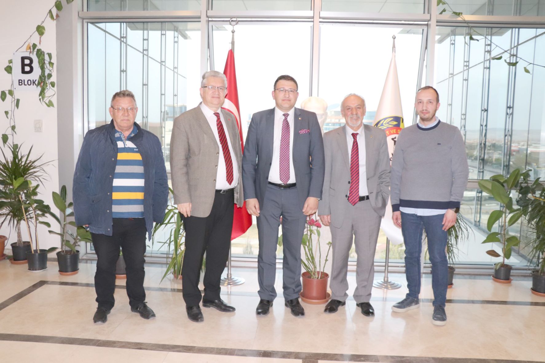 Cumhuriyet Halk Partisi Afyonkarahisar Milletvekili Aday Adayı Dr. Kemal Demirkırkan,
