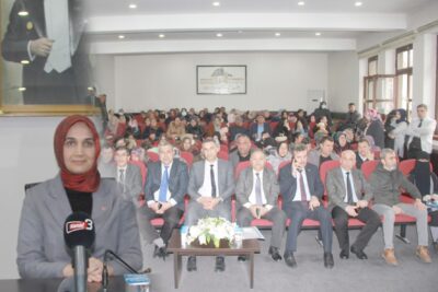 Halk Günü toplantısı Vali Kübra Güran Yiğitbaşı başkanlığında yapıldı. Toplantıda