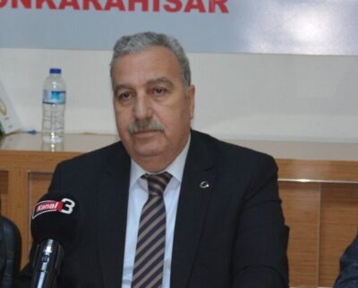 MHP İl Başkanı Mehmet Kocacan haftalık basın toplantısında gündemi değerlendirdi.