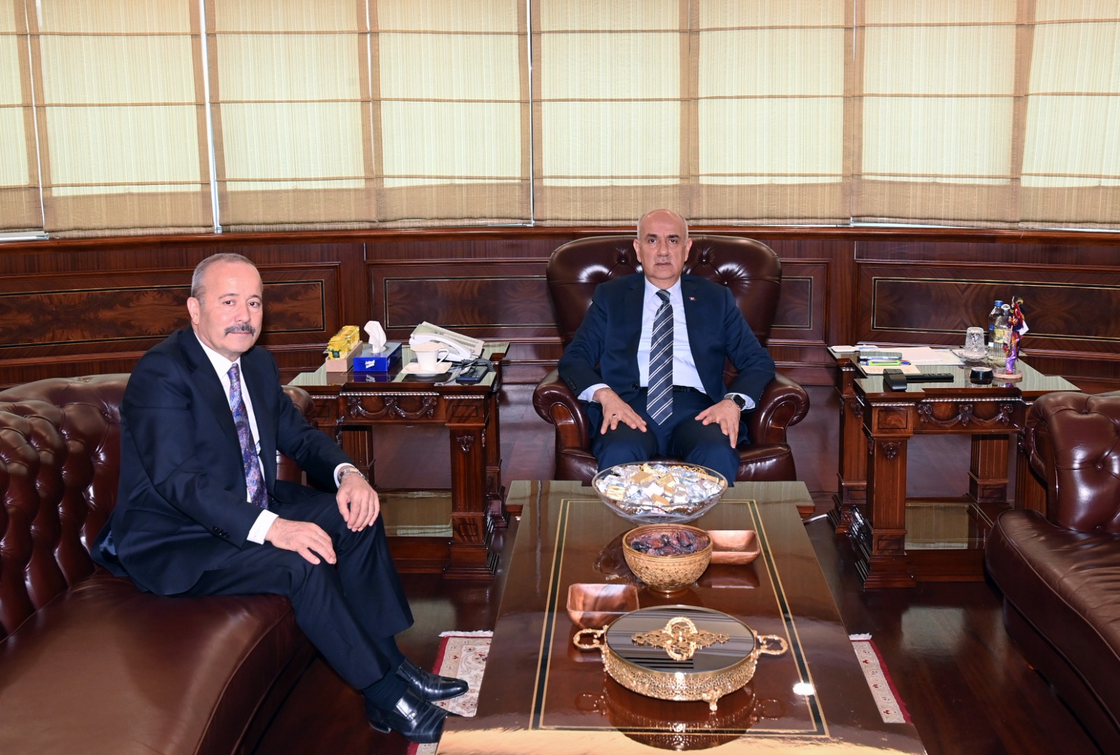 Tarım ve Orman Bakanı Vahit Kirişci’yi ziyaret eden MHP Afyonkarahisar