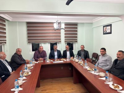 Afyonkarahisar ve ilçelerinde temaslarda bulunan AK Parti Afyonkarahisar Milletvekili Ali