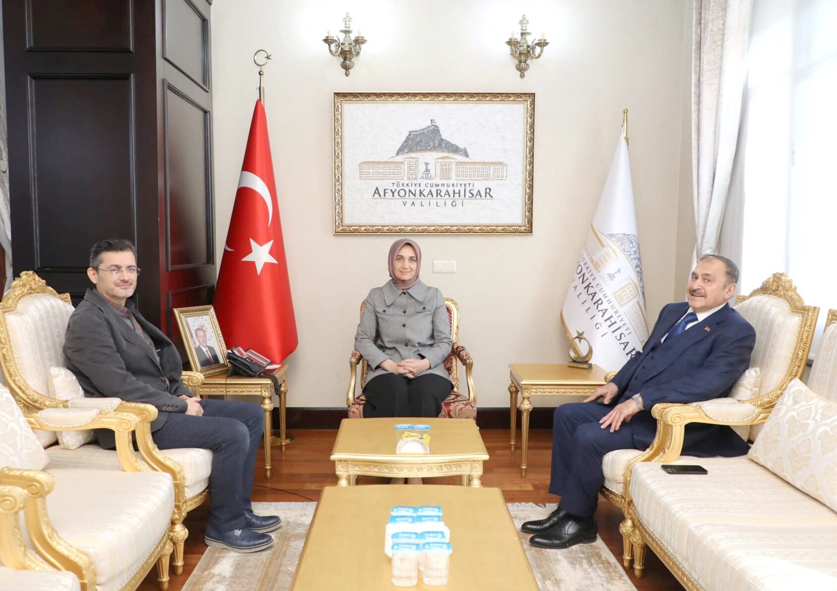 Vali Yiğitbaşı’na ziyaret Önceki Dönem Orman ve Su İşleri Bakanı, AK Parti Afyonkarahisar