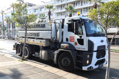 AFYONKARAHİSAR (AA) – Afyonkarahisar Belediyesi ekipleri, 6 Şubat'ta Kahramanmaraş merkezli