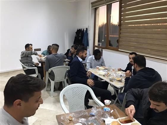 AFYONKARAHİSAR İL MÜFTÜLÜĞÜ GENÇLİK KOORDİNATÖRLÜĞÜ TARAFINDAN DİYANET GENÇLİK MERKEZİNDE ÜNİVERSİTELİ