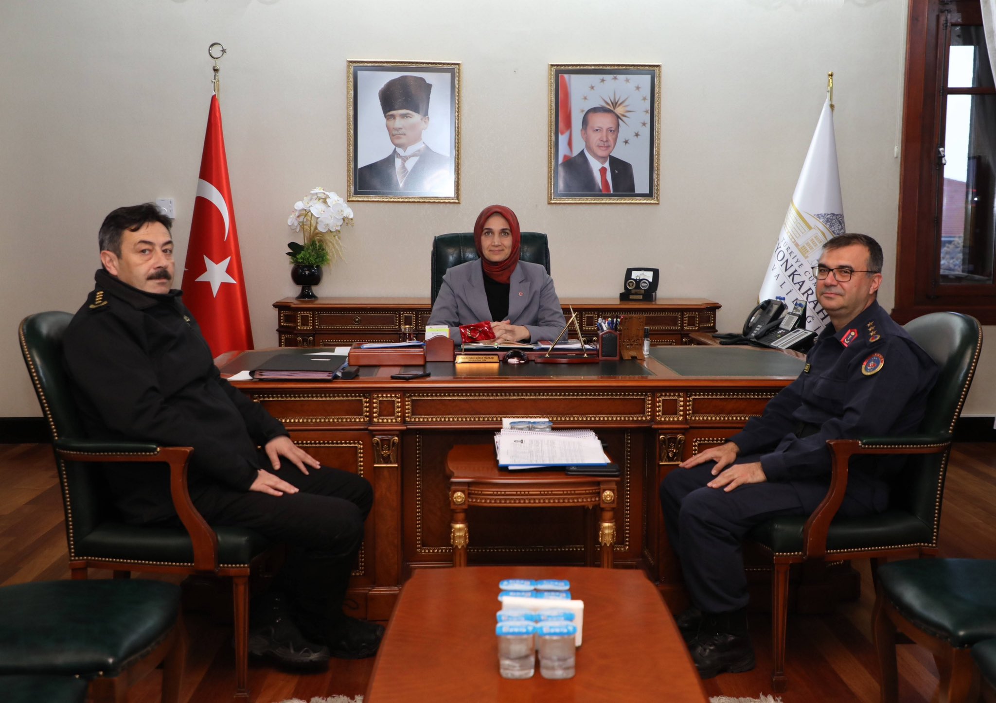 Asayiş ve Güvenlik Toplantısı gerçekleştirildi Afyonkarahisar Valisi Doç. Dr. Kübra Güran Yiğitbaşı, İl Emniyet Müdürü