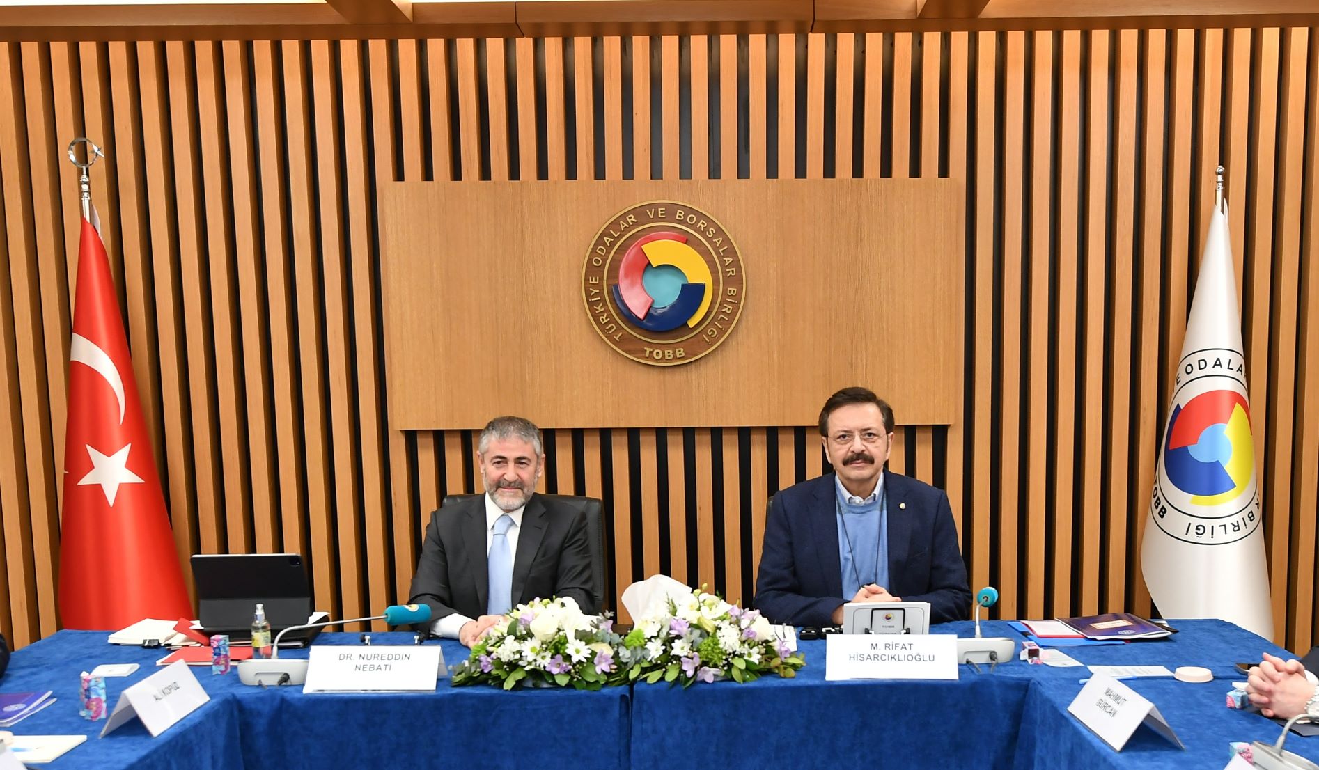 TOBB Başkanı M.Rifat Hisarcıklıoğlu ve birlik yönetimiyle bir araya gelen