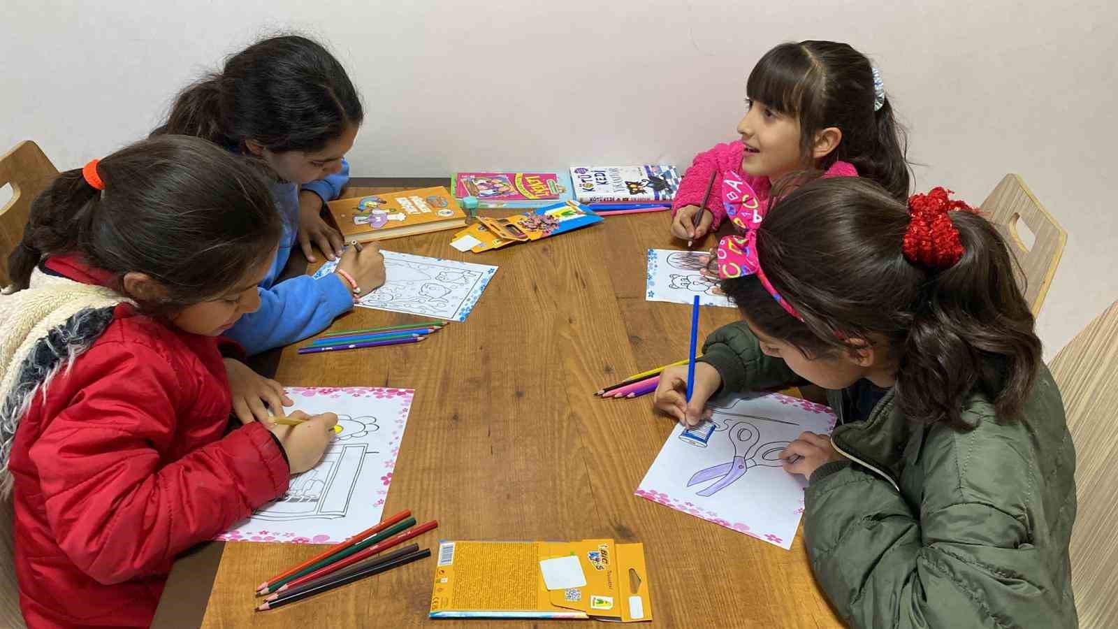 AFYONKARAHİSAR VALİLİĞİ KOORDİNASYONUNDA YÜRÜTÜLEN MUTLULUK KERVANI PROJESİ KAPSAMINDA DEPREMDEN ETKİLENEN