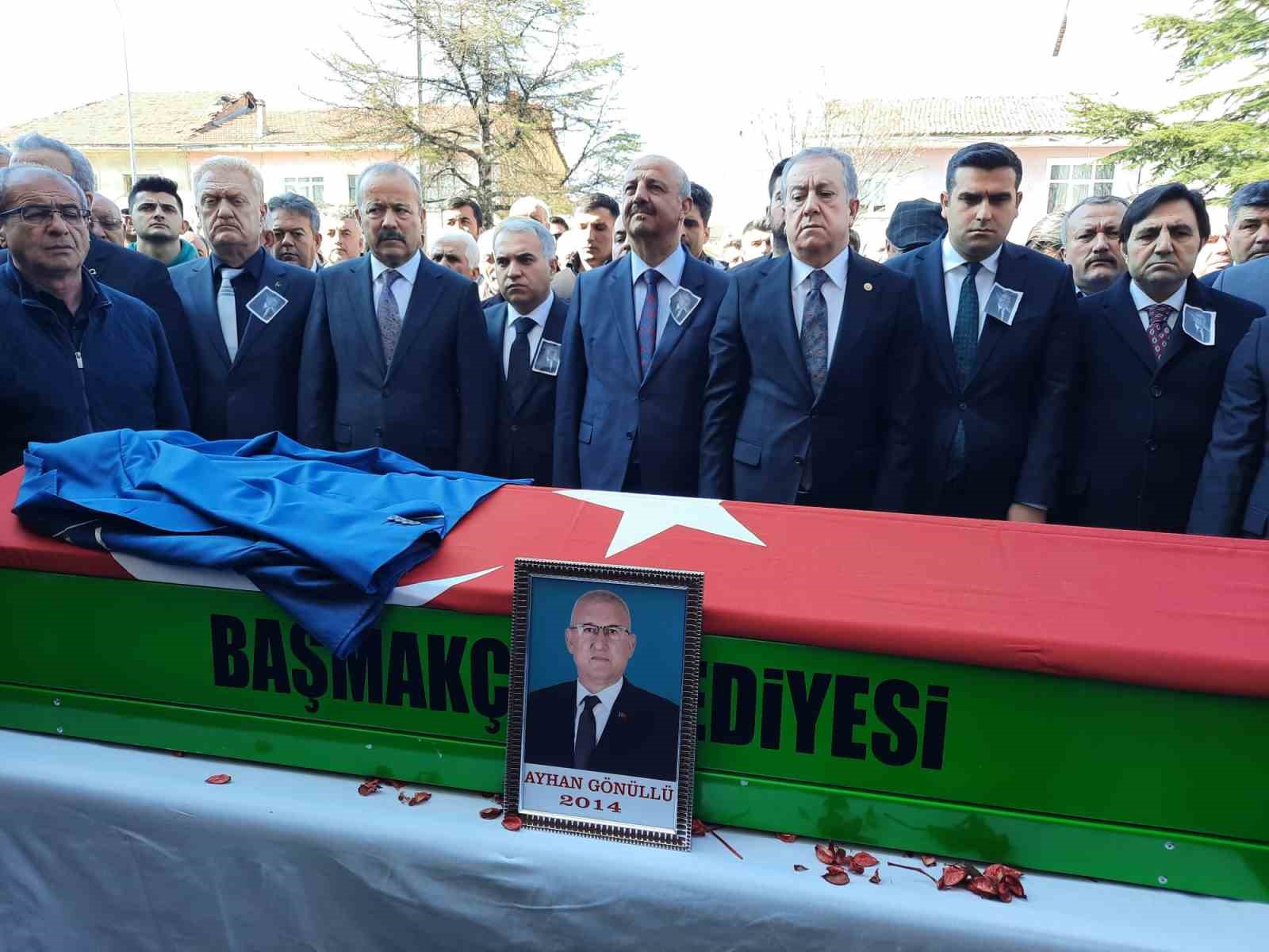 GEÇİRDİĞİ KALP KRİZİ SONUCU YAŞAMINI YİTİREN 57 YAŞINDAKİ AFYONKARAHİSAR'IN BAŞMAKÇI