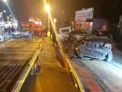 Afyonkarahisar’da meydana gelen zincirleme trafik kazasında 1 kişi hayatını kaybetti