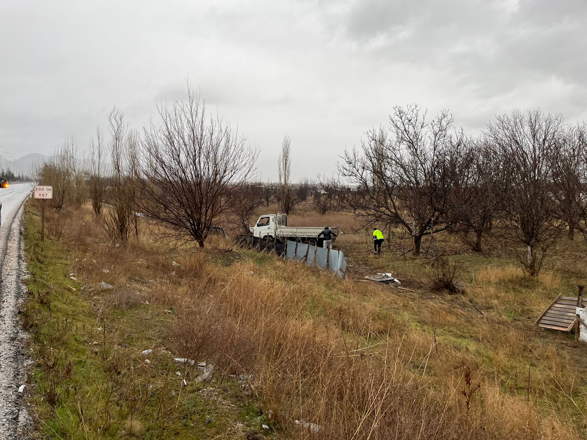 Afyonkarahisar’da meydana gelen trafik kazasında 3 kişi yaralandı Edinilen bilgilere