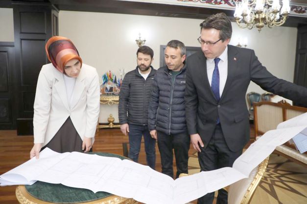 Sultandağı Kırca Köyü Kiraz Alım Merkezi Projesini inceleyen Vali Kübra