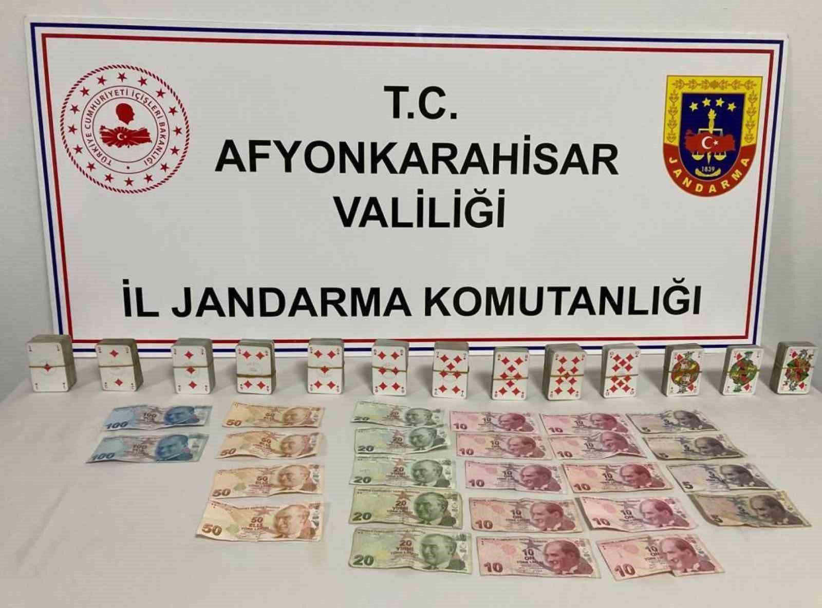 AFYONKARAHİSAR’IN BOLVADİN İLÇESİ DİŞLİ BELDESİNDE BİR KULÜBEDE KUMAR OYNANDIĞINI TESPİT