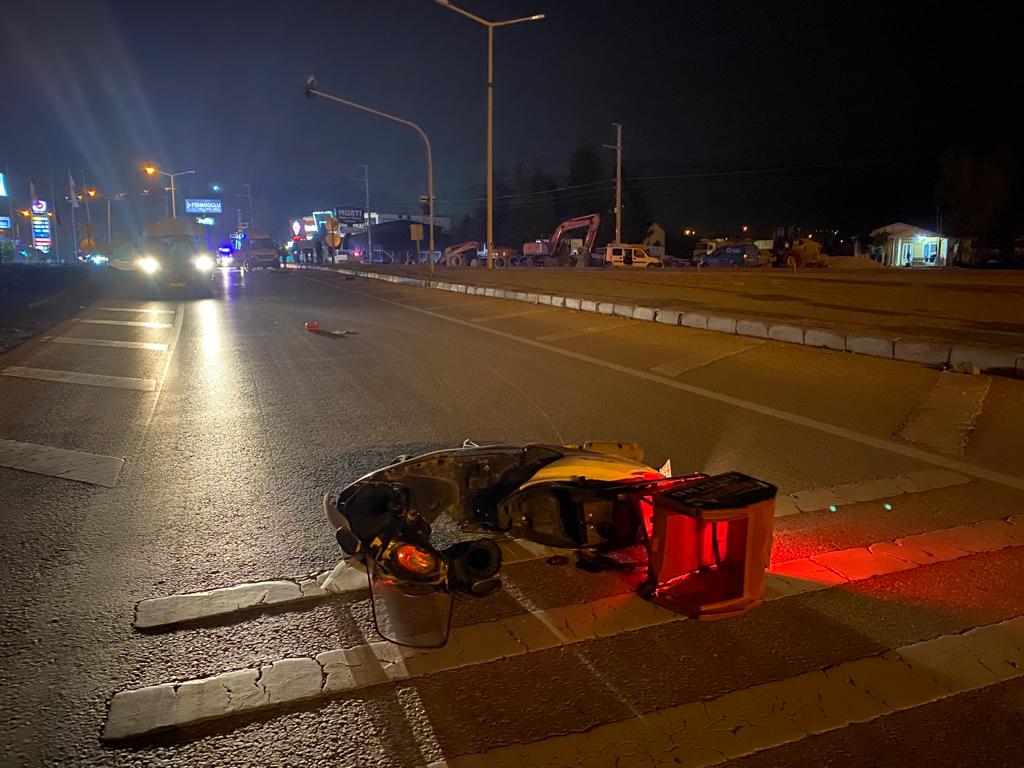 Afyonkarahisar-İzmir Karayolu’nda meydana gelen trafik kazasında 1 kişi yaralandı. Edinilen