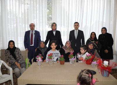 Vali Doç. Dr. Kübra Güran Yiğitbaşı, deprem bölgesinden Afyonkarahisar’a gelen
