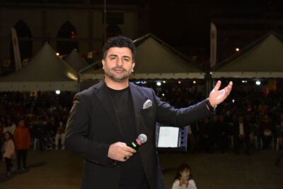 Afyonkarahisar Belediyesi, Ramazan etkinlikleri çerçevesinde ünlü sanatçı Sedat Uçan’ı sevenleriyle