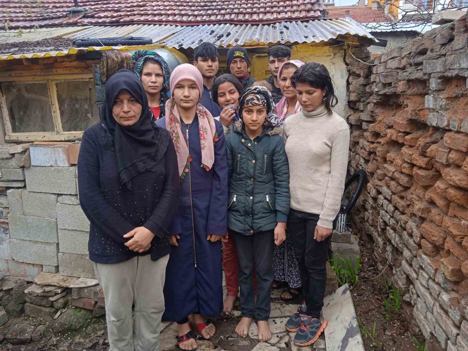 OKULA GİDEMEYEN, İŞE GİRİP ÇALIŞMAYAN VE ERKEKLERİNİN ASKERE DAHİ GİDEMEDİĞİ