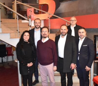 AK Parti İl Başkan Yardımcıları İbrahim Eroğlu, Tahsin Aydın, Eren