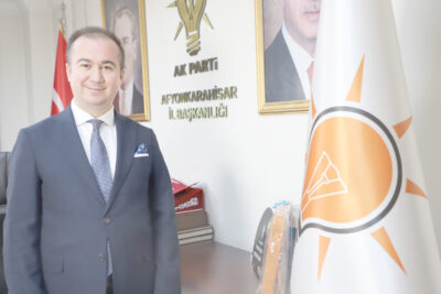 AK Parti milletvekili adayları çalışmalara başladı. Kapı kapı gezen milletvekili