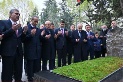 Milliyetçi Hareket Partisi (MHP) Genel Başkanı Devlet Bahçeli, bayram namazının