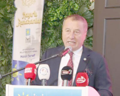 Afyonkarahisar’da bir düğün salonunda iftar programı düzenleyen İYİ Parti Afyonkarahisar