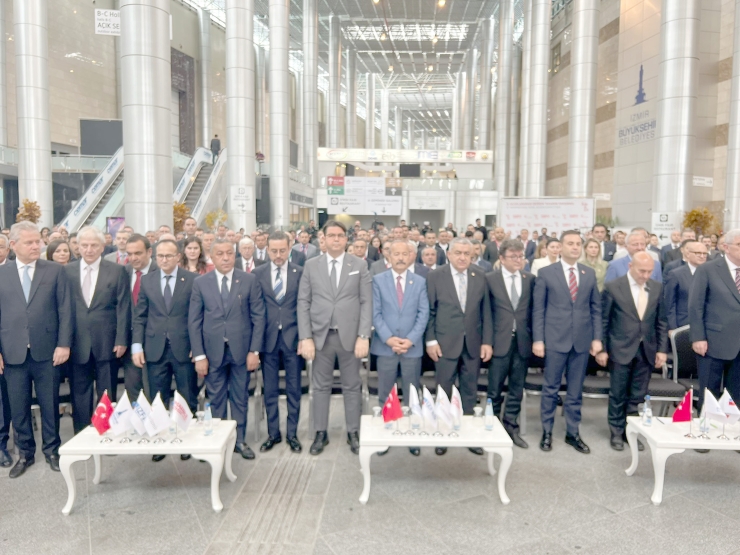   Doğal taş sektörünün dünyadaki önemli fuarları arasında gösterilen ve