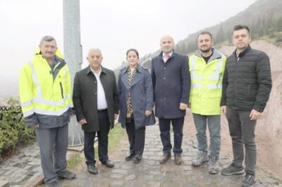 Afyonkarahisar’ın hayalinin gerçeğe dönüştüğü teleferik projesinde çalışmalar devam ediyor. Kabinler