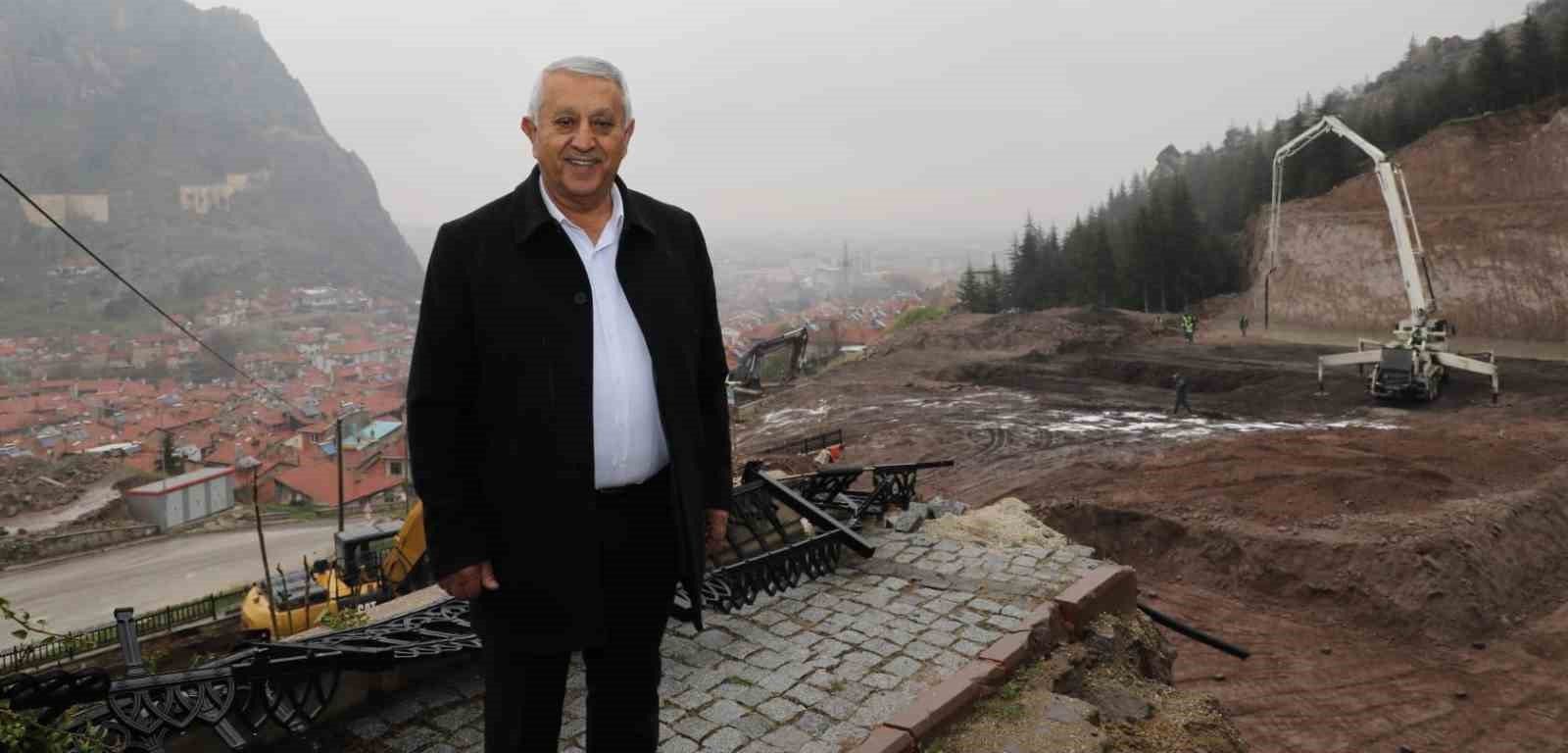 AFYONKARAHİSAR BELEDİYE BAŞKANI MEHMET ZEYBEK, 1 MAYIS 2023’TE BİTİRİLECEĞİ TAAHHÜTLÜNDE