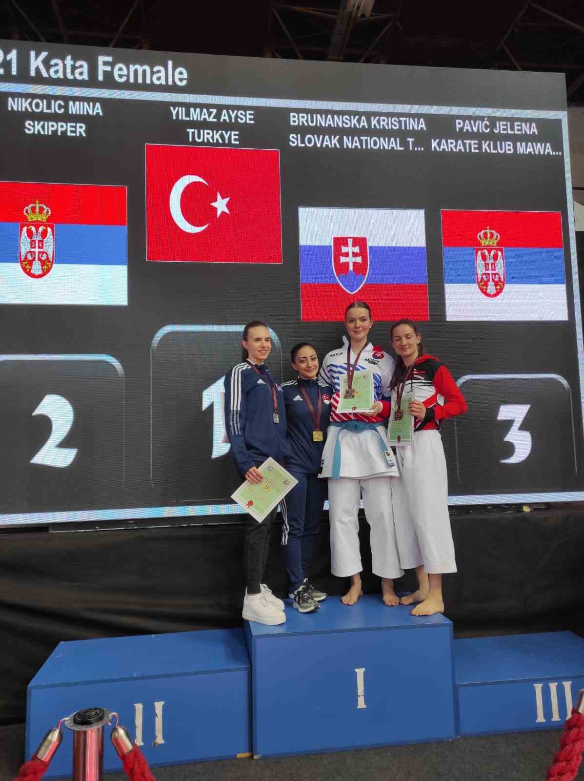 SIRBİSTAN’IN CACAK KENTİNDE DÜZENLENEN 52. GOLDEN BELT ULUSLARARASI KARATE TURNUVASINDA