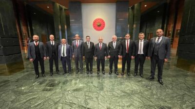 Cumhurbaşkanı Recep Tayyip Erdoğan tarafından depremden etkilenen illere ilk günden