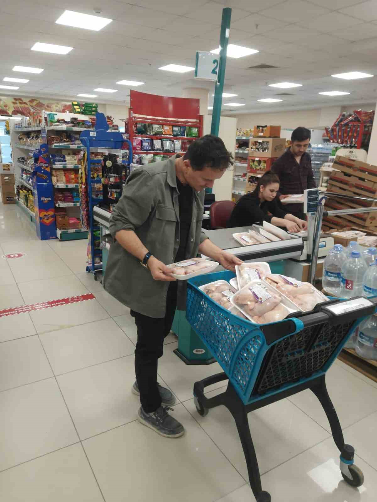 RAMAZAN BAYRAMI’NA SAYILI GÜNLER KALA AFYONKARAHİSAR’DA GIDA ÜRETİMİ VE SATIŞI