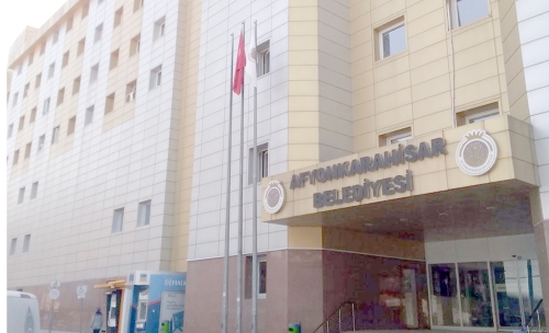 Afyonkarahisar Belediyesi, vatandaşların belediyeye olan borçlarını yapılandırmaya başladı. Yapılandırma imkânından
