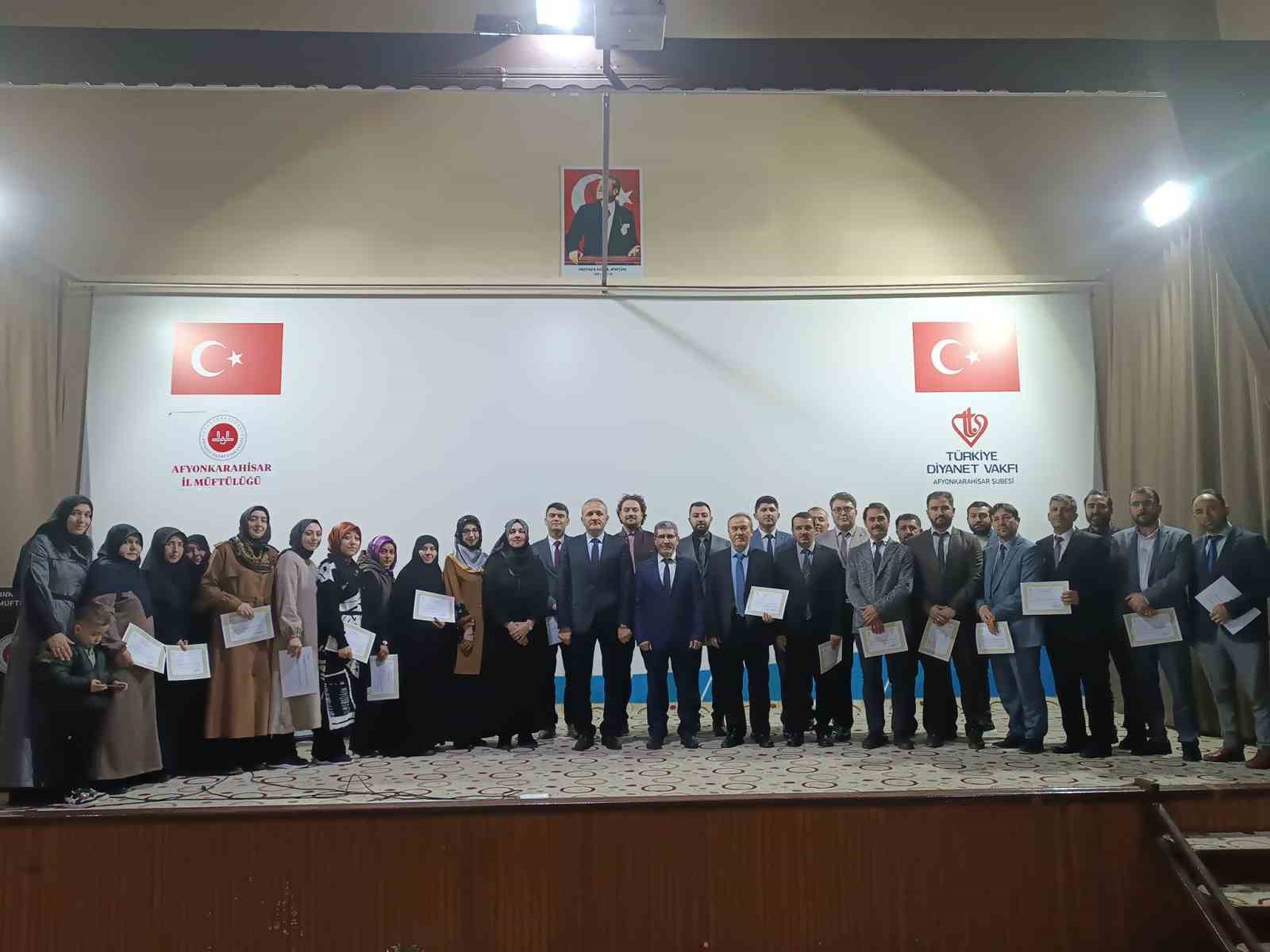 AFYONKARAHİSAR İL MÜFTÜLÜĞÜ DEPREMİN İLK GÜNÜNDEN BERİ GECE GÜNDÜZ DEMEDEN