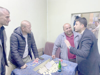 AK Parti Milletvekili adayı Ethem Karahan’da İhsaniye’de seçim çalışmalarına katıldı.