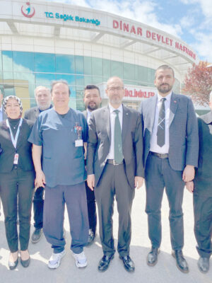 AK Parti Afyonkarahisar Milletvekili adayı Dr. Hakkı Öztürk Dinar’da çalışmalarını