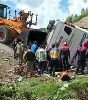 Şırnak’ta gerçekleşen otobüs kazası sonucu Balıkesir il nüfusuna kayıtlı Piyade