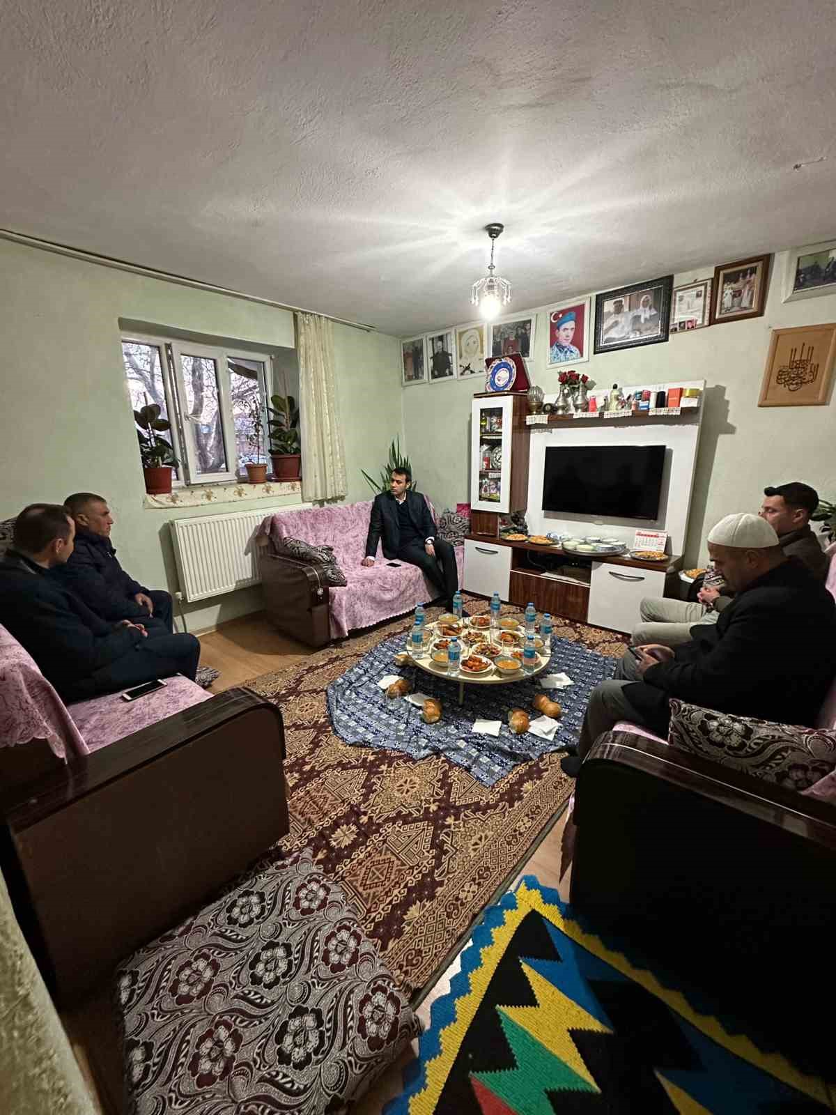 AFYONKARAHİSAR’IN İSCEHİSAR İLÇESİNE BAĞLI DOĞANLAR KÖYÜNDE YAŞAYAN ŞEHİT İSA DOĞAN’IN