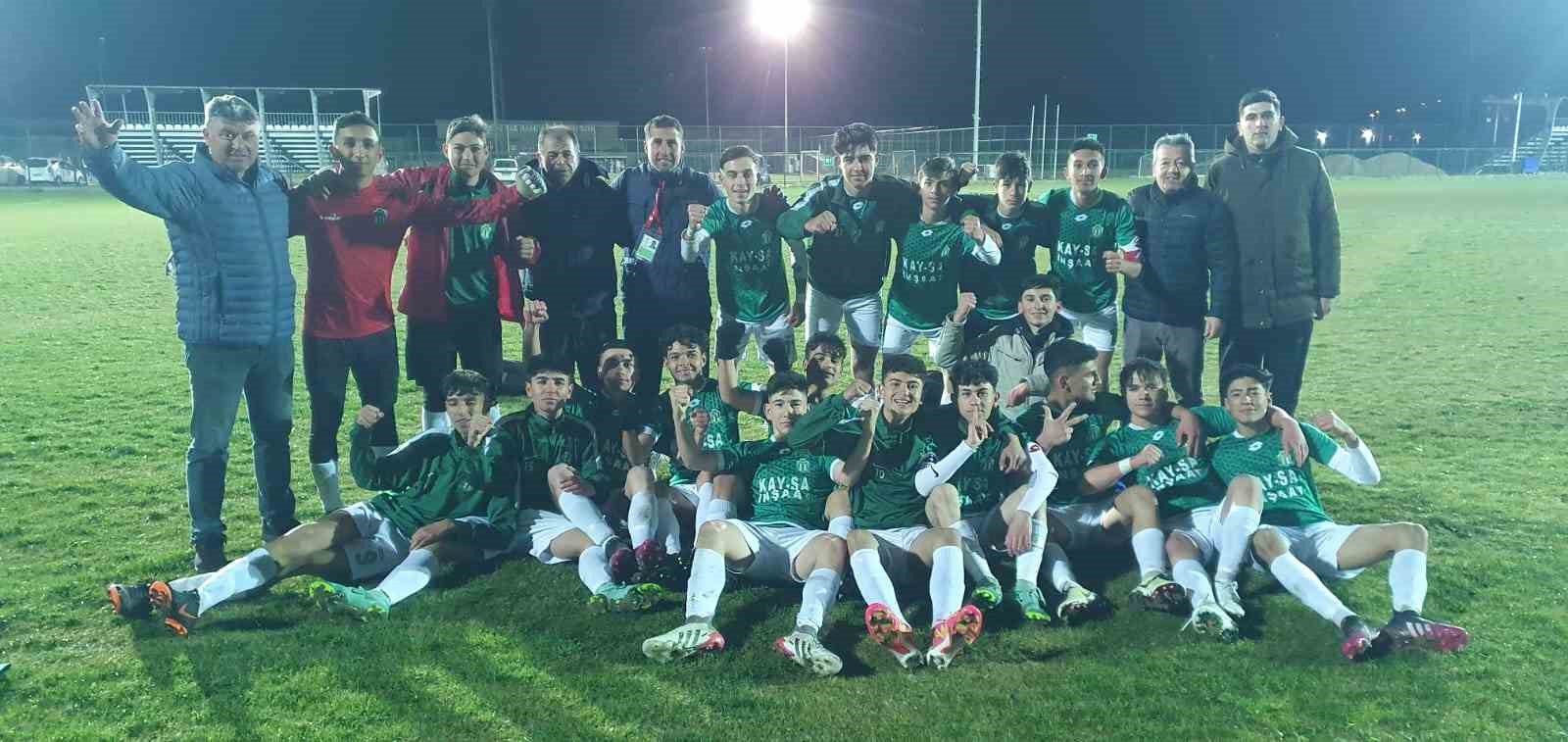 AFYONKARAHİSAR U18 FUTBOL YARI FİNAL MÜSABAKASINDA ŞUHUT HİSARSPOR, EMİRDAĞSPOR'U 3-0'LIK