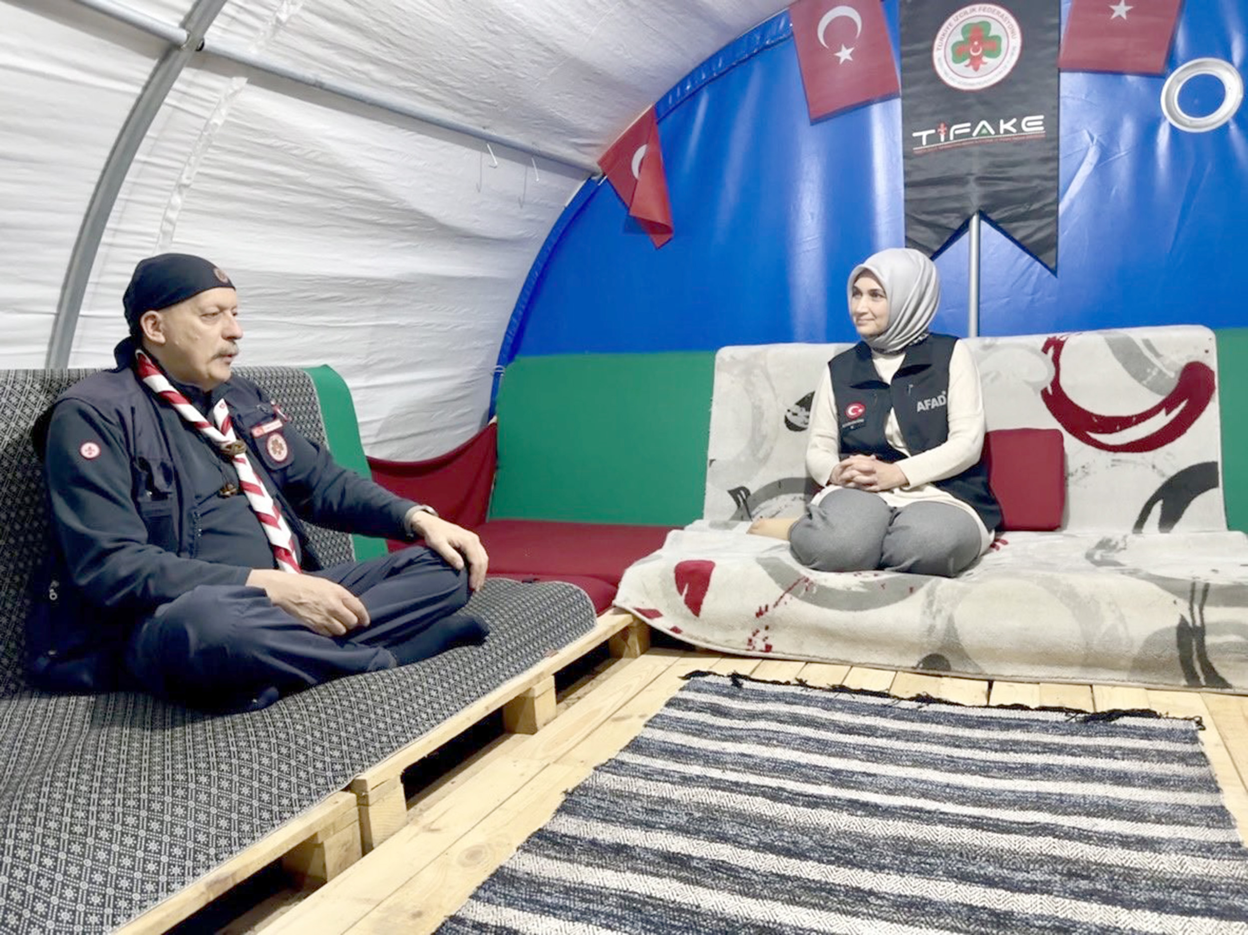   Afyonkarahisar Valisi Kübra Güran Yiğitbaşı, Milli Savunma Bakanı Hulusi